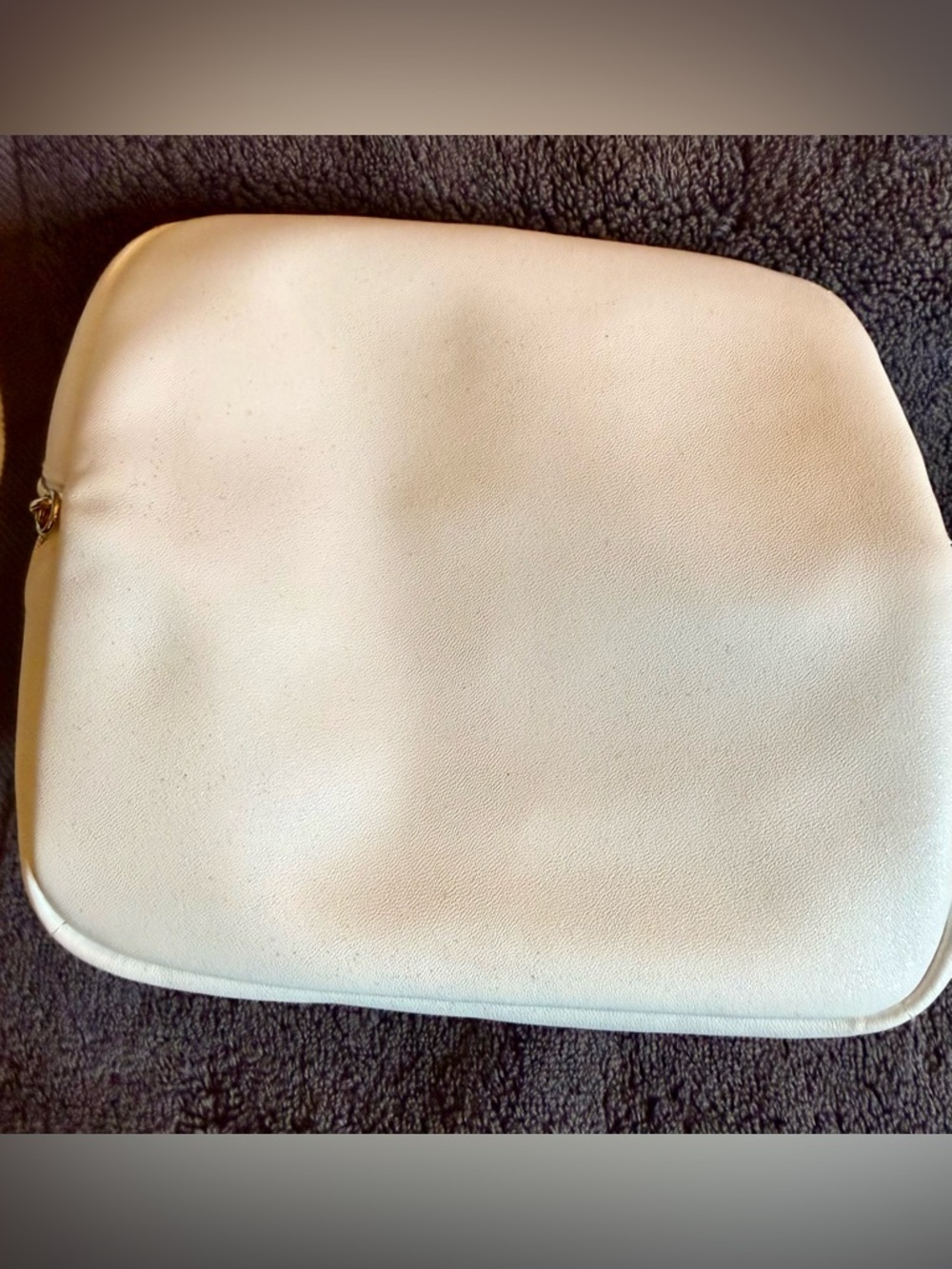 Christian Dior cosmetic case with Gold Logo Detail - Picture 7 of 8